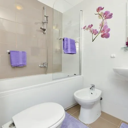 Lavanda Apartment *